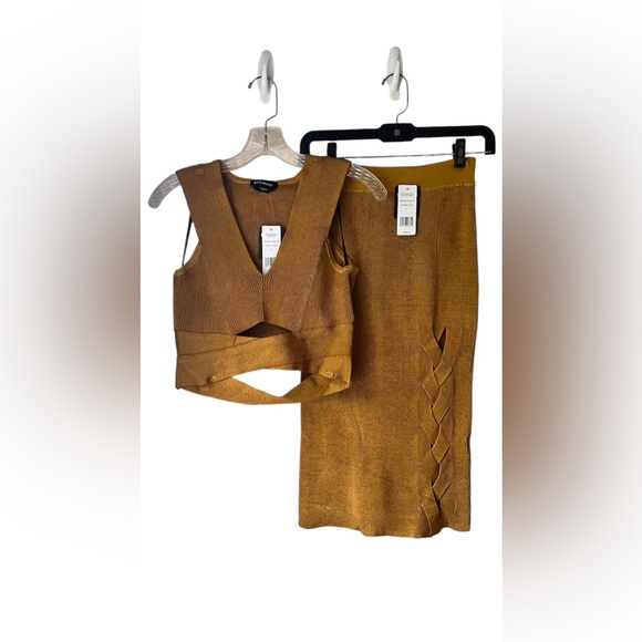 bebe Tops - Bebe Mia Sweater Crop Top & Cutout Skirt set-Nugget Gold